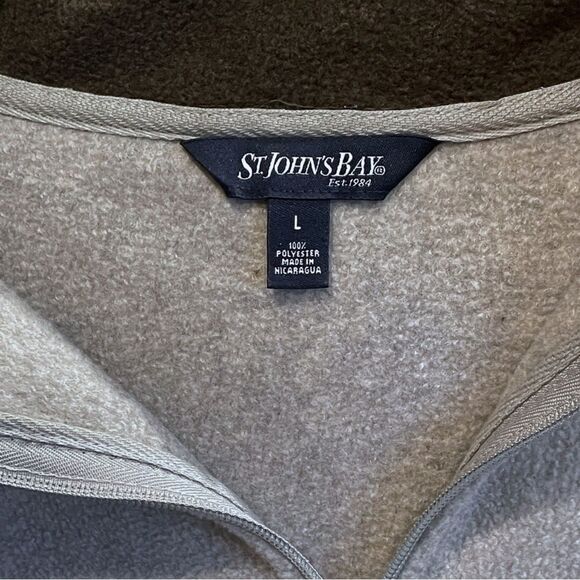 St. John’s Bay Men’s Gray Zip-Up Sweater – Size Large - Picture 3 of 8